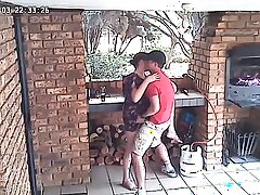 Spycam: CC TV Self Catering Catering Coupler Couple ร่วมเพศบนระเบียงด้านหน้าของ Individual Aiding